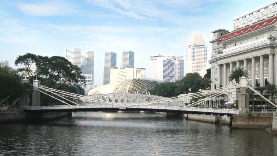 Cavenagh Bridge Singapore