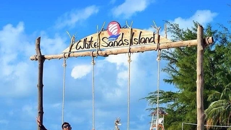 Welcome to White Sands Island