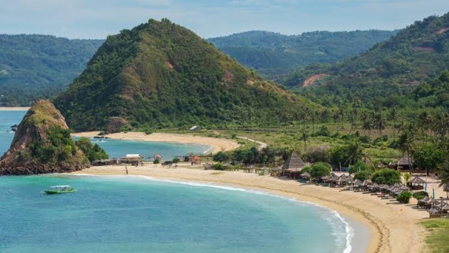 Scenic beach views in Lombok