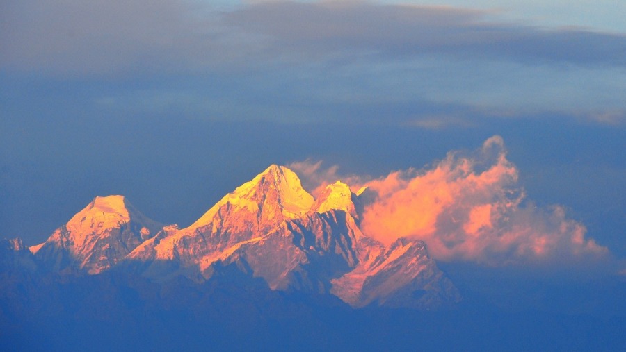 Everest Sunrise View from Nakarkot