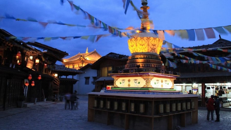 Buddhist prayer in Shangrila