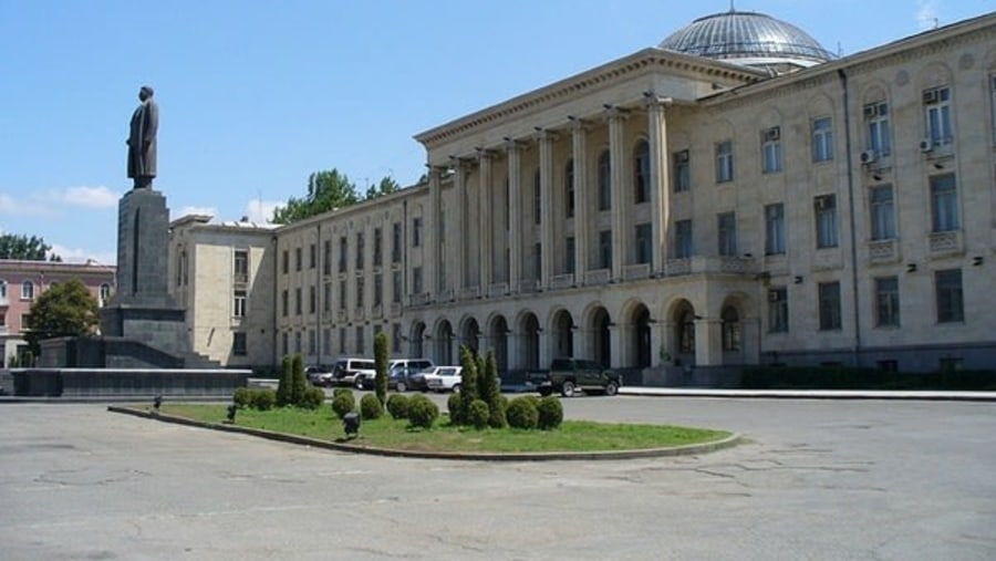 Gori Local Building