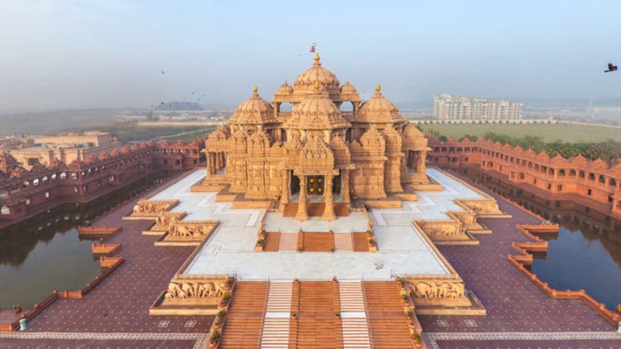 Explore the Akshardham Temple