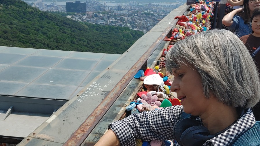 Traveller in Seoul, South Korea