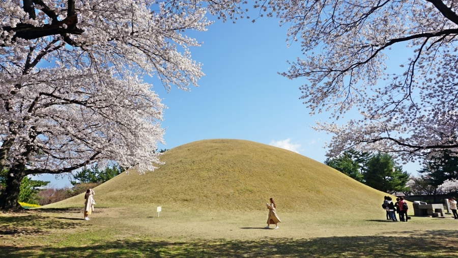 Tumuli Photo by Gyeongju City