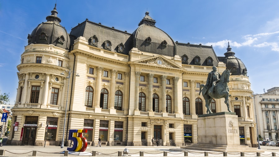 Visit the University Library and King Carol Statue