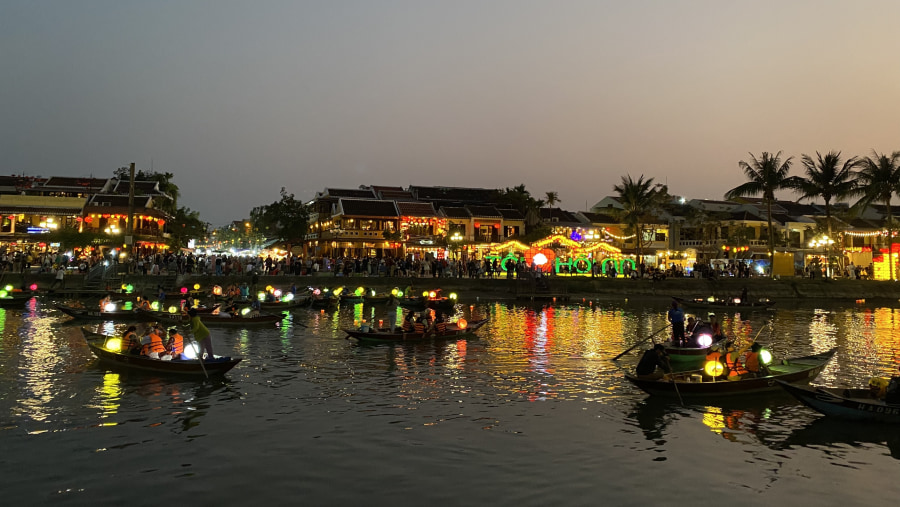 Hoai River at night