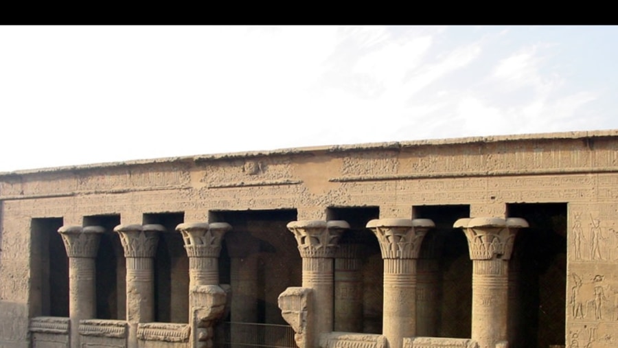 Le temple de Dendera avant restauré ( Restoration )