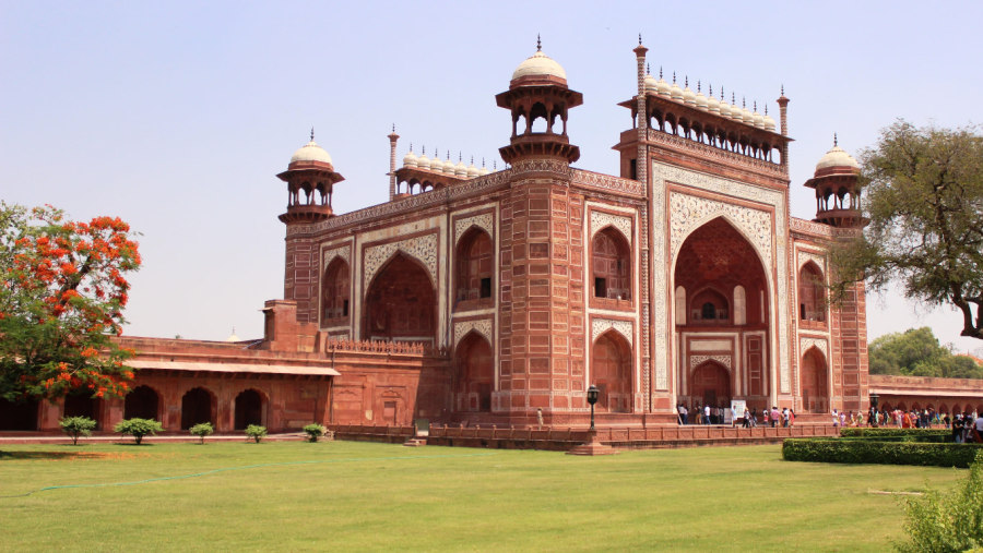 Brown Mosque in Taj Mahal