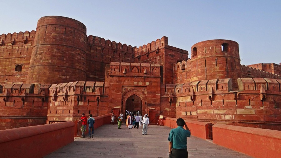 Head to the Agra Fort