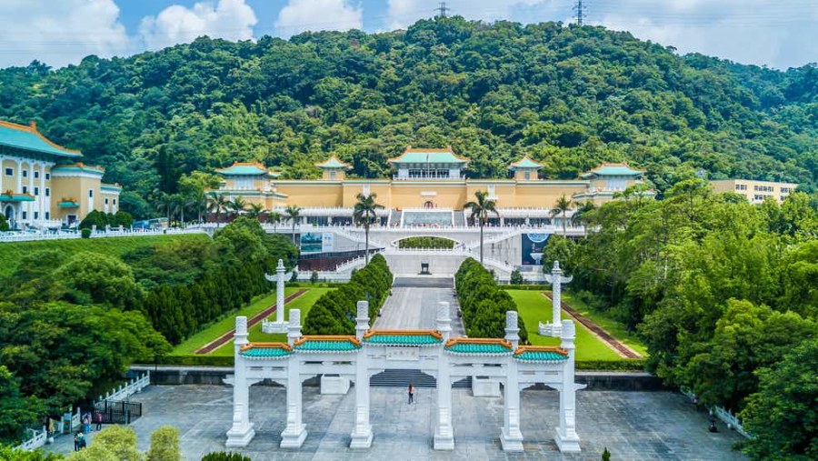 Explore the National Palace Museum