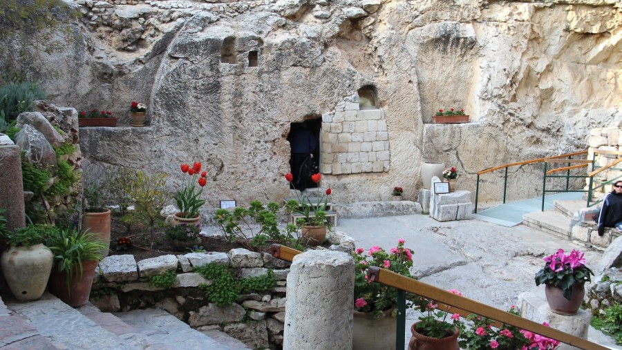 Visit the Garden of the Tomb