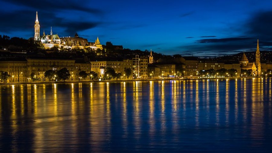 The magnificent Danube River and its mesmerising shoreline view in Budapest