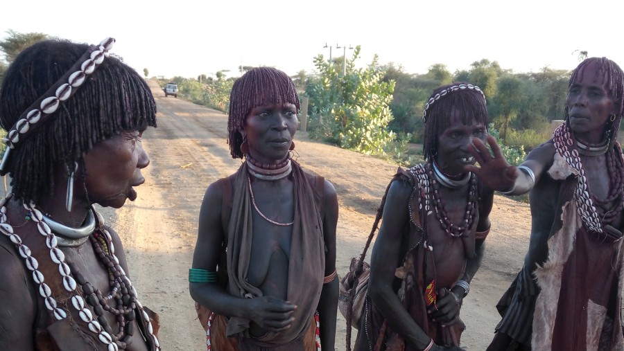 The Hamar tribe, on their way to market 