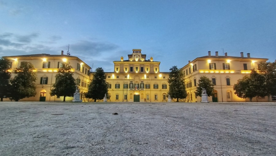 Parma Ducal Palace- Parma city tour - Parma ducal garden - Visit Parma - Exploraemilia