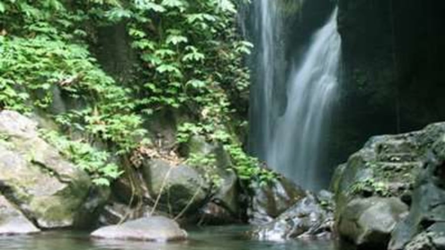 Twin waterfall gitgit