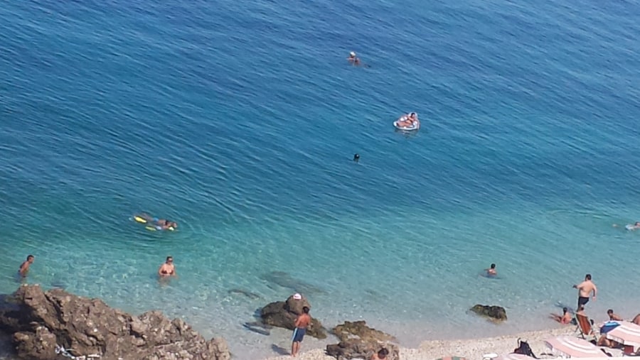 Uji ftohte beach vlore 