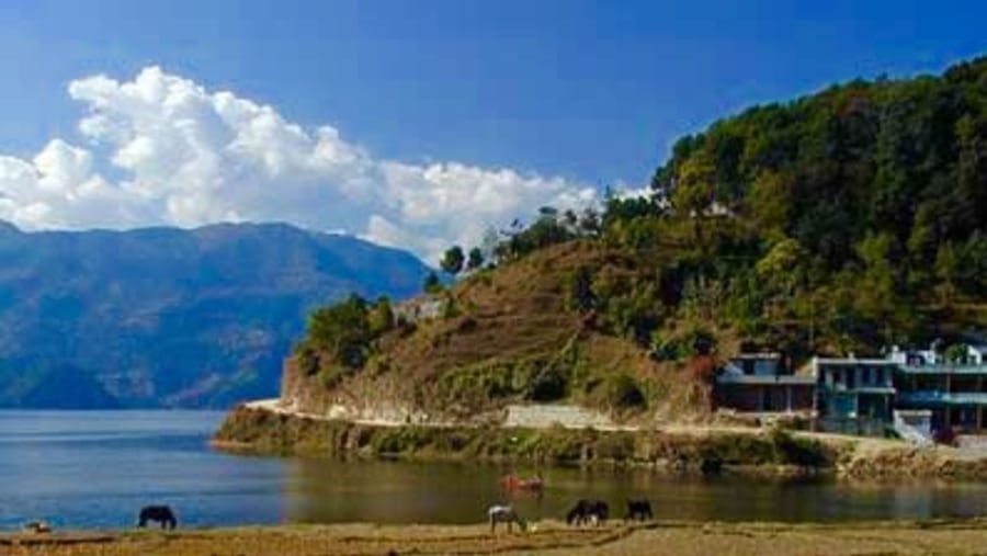 Trek around Pokhara