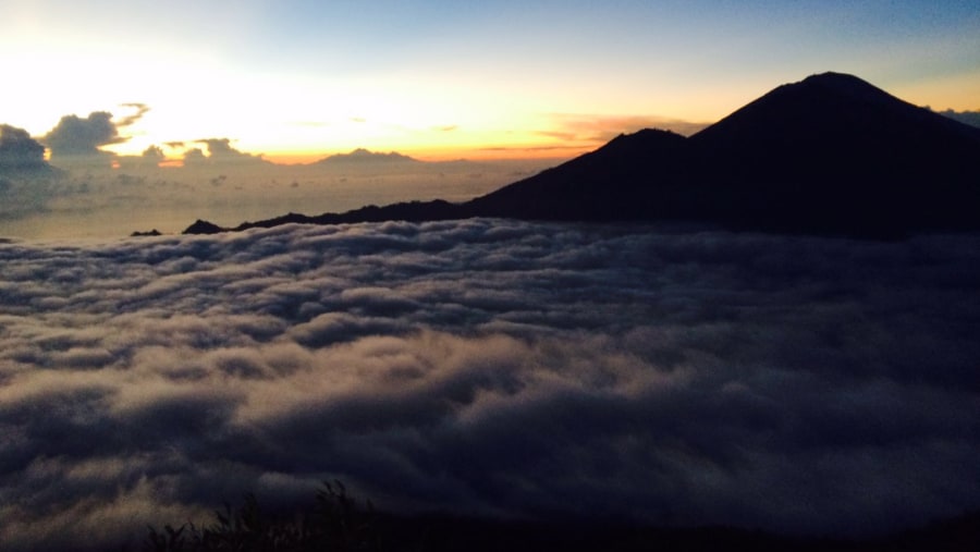 sunrise treking Bali