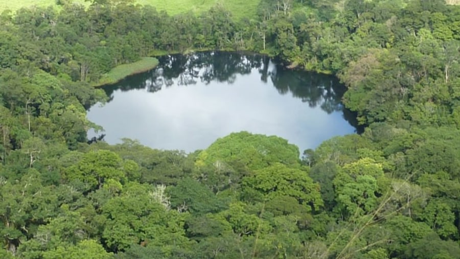 ENE - Tiwusora Mountain Lake