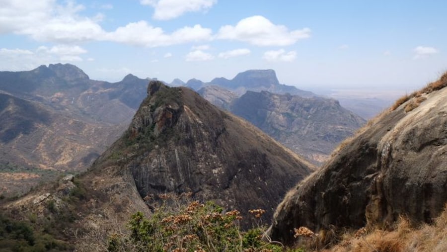  Matthew Mountains, and Ndoto mountains, Ngurunit rugged Hiking adverture