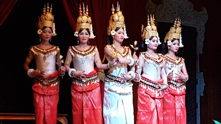 Royal Apsara Dancing