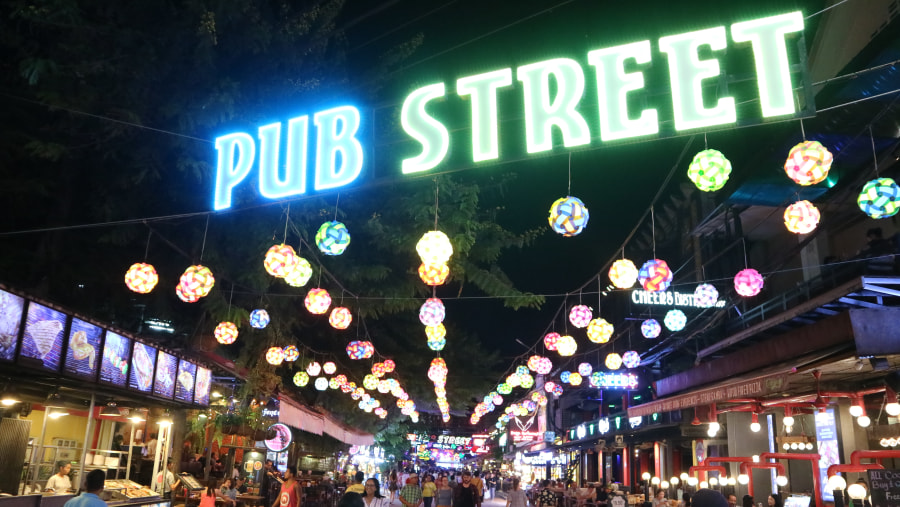 Pub Street & Night Market