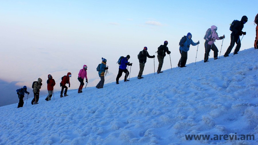 To the top of Ararat 5165m