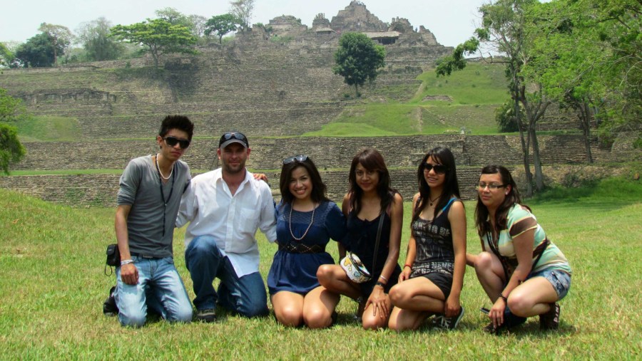 Tourism Students from México in Toniná