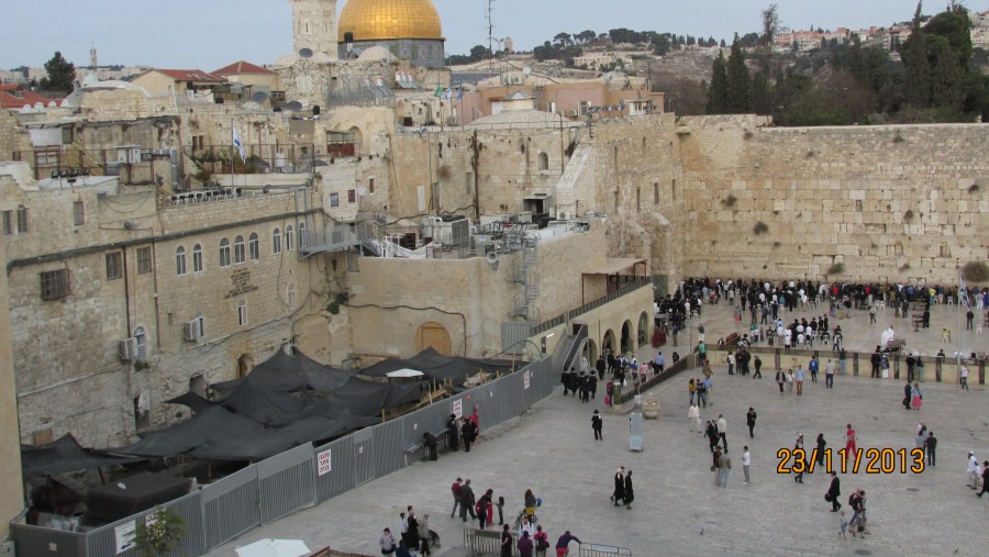 The Western (Wailing) Wall