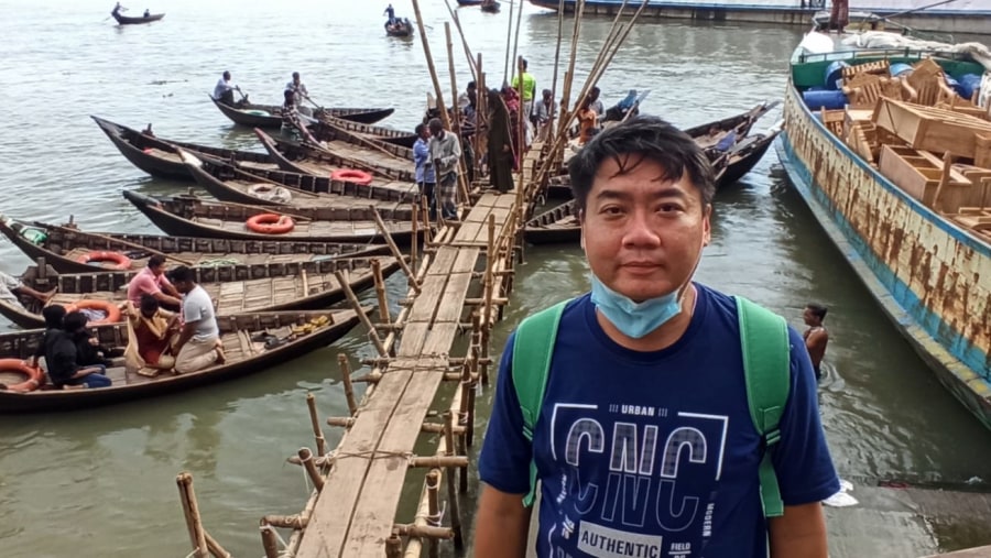 Singapore Tourist at Dhaka Ferry Ghat