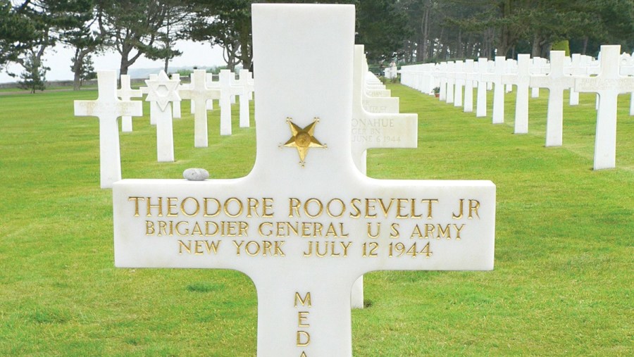 Omaha Beach - Grave of Brigadier General Theodore 