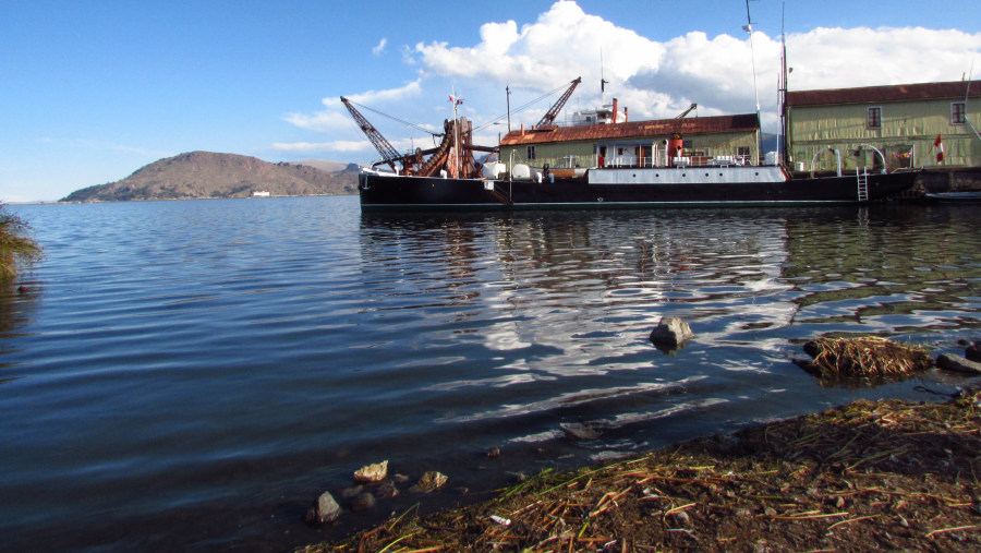 PUNO HARBOR