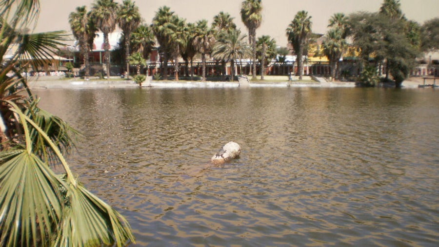 Huacachina lagoon