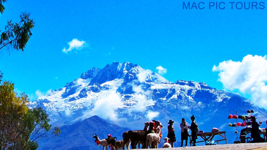 Andean Cordillera look outs in Maras