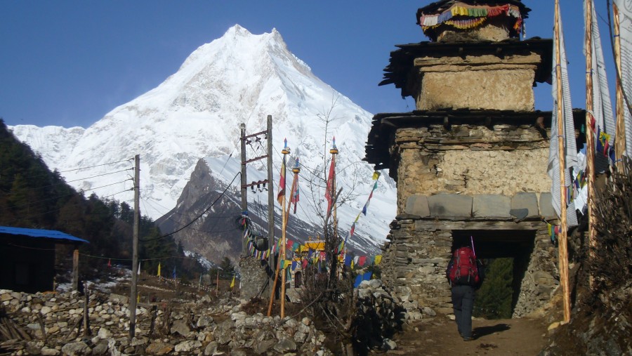 Manaslu Circuit Trek 