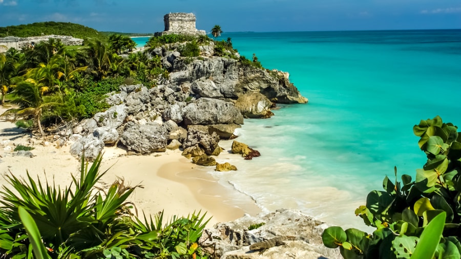 Tulum mayan ruins