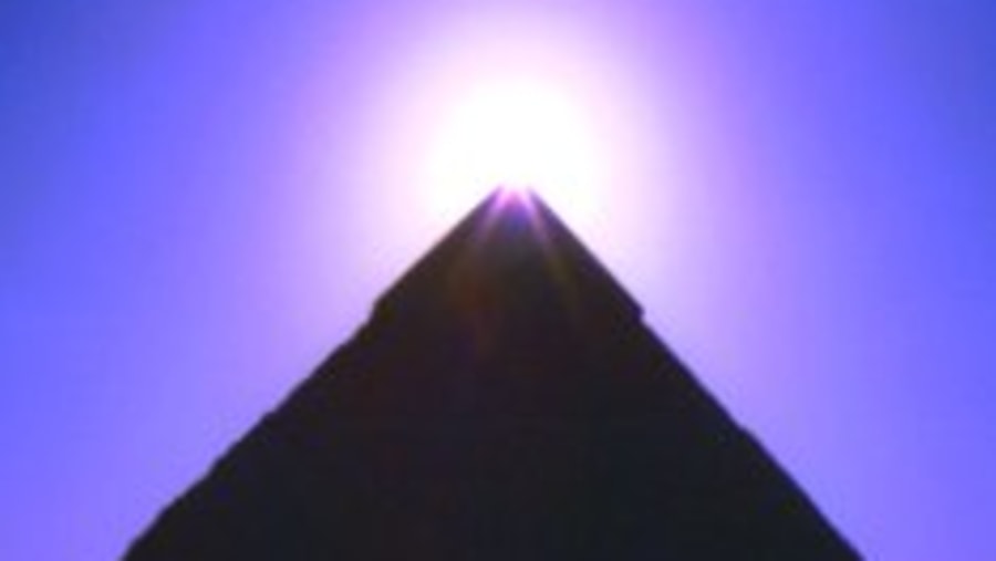 Sun at the top of the Pyramid