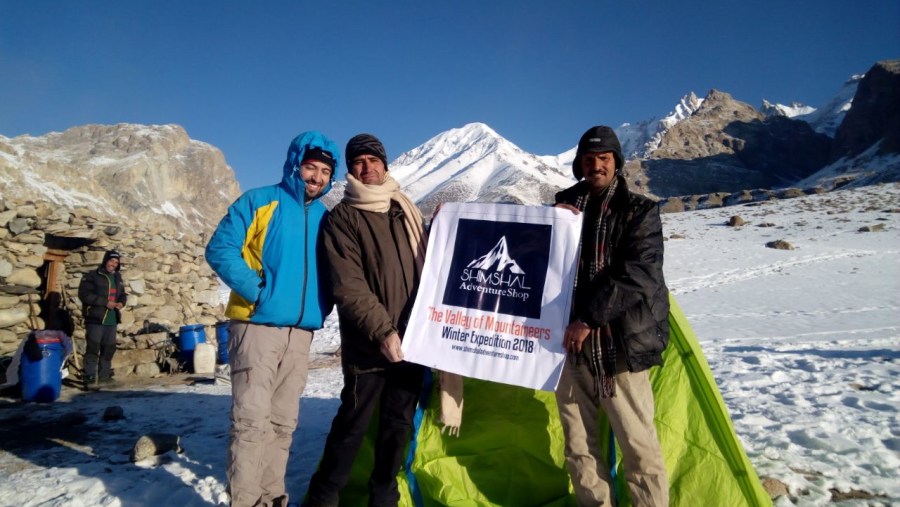 First winter expedition attempt Mangilk Sar 6050m Shimshal pass GB, 