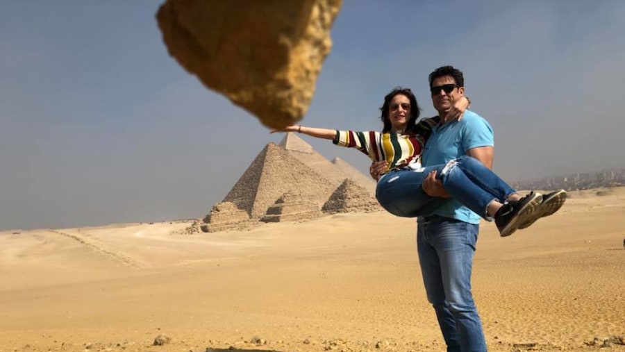 Honeymoon couple at Egypt Tour