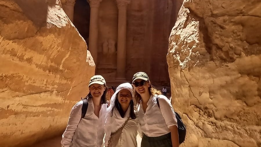 Petra Tour With HAYAT ENJOY TOURS Muhannad Alsaudi 00962776677963