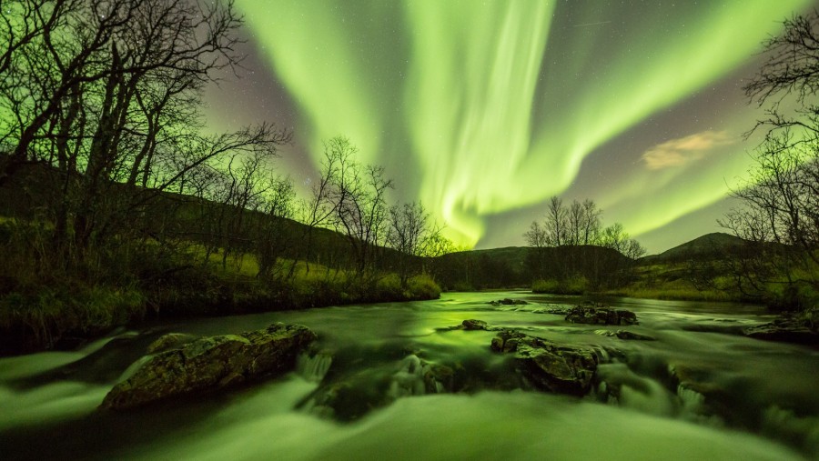 Aurora photography tour with Greenlander