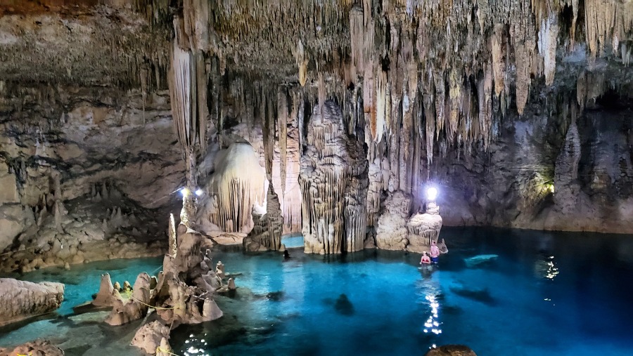 The must impressive cenote in the world 