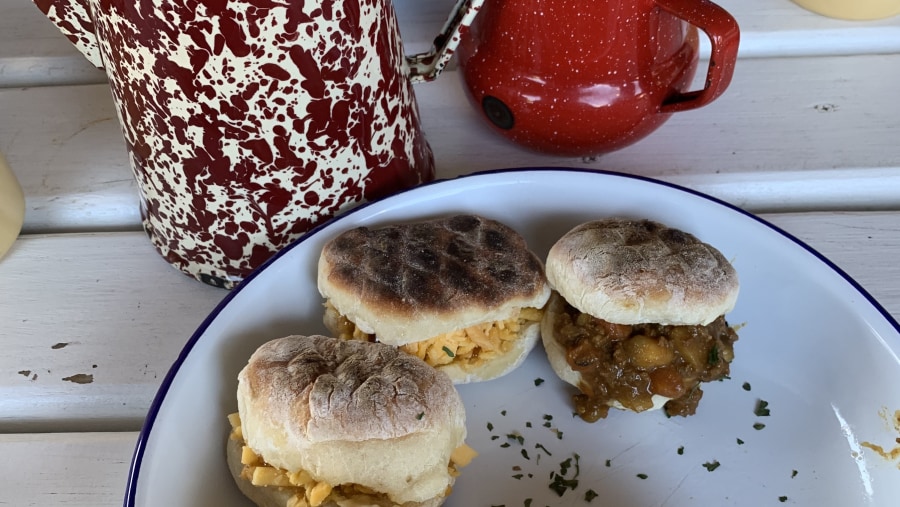 Roosterkoek and coffee