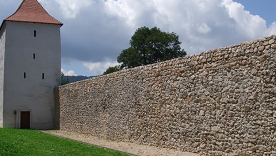 Brasov Walls - Tours in Brasov