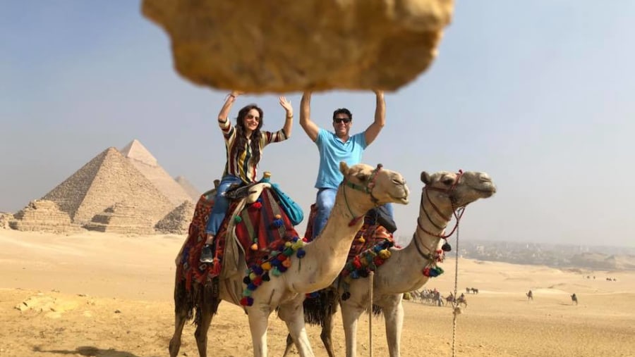 Honeymoon couple at Egypt Tour