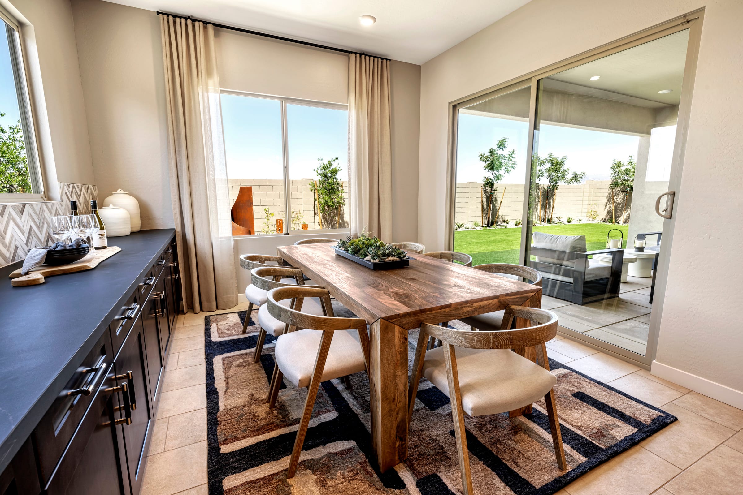 686 W Treasure Trl in Apache Junction, AZ | Move-in Ready Homes
