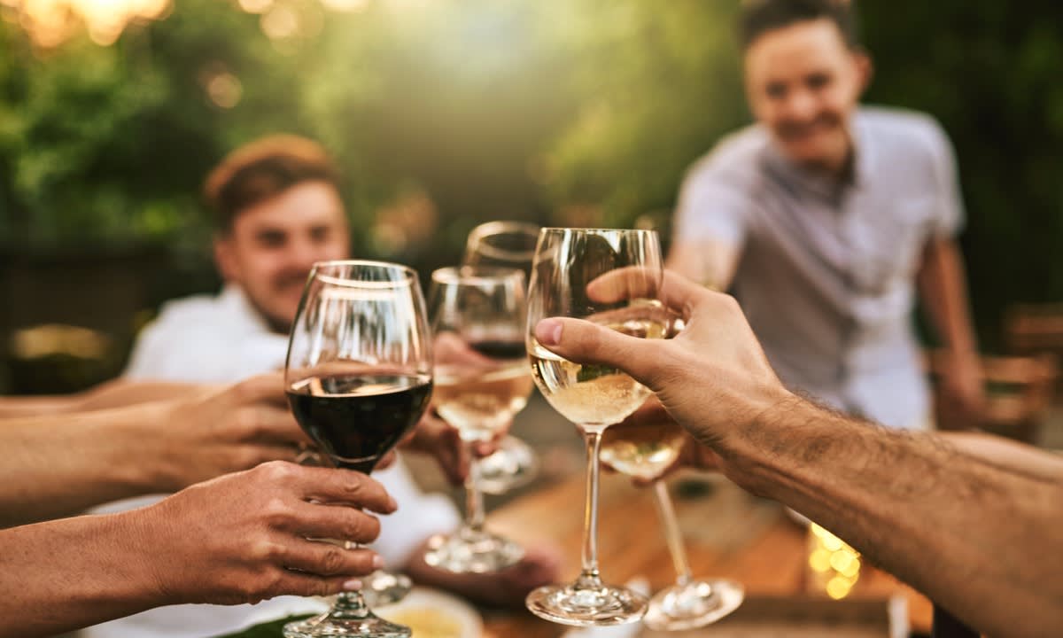 wine-drinking-outdoors