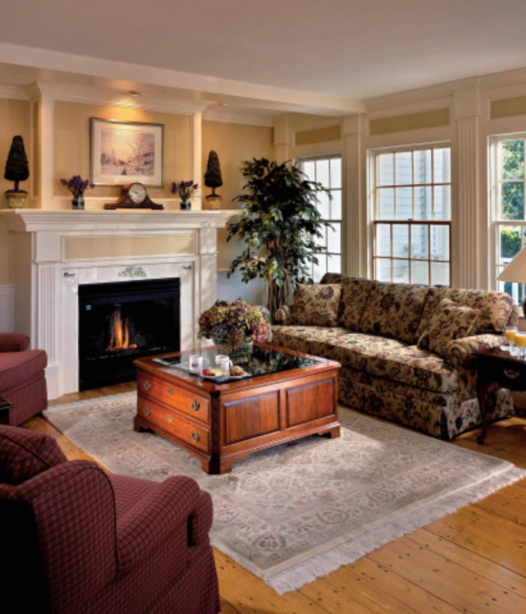 lobby-sitting-area