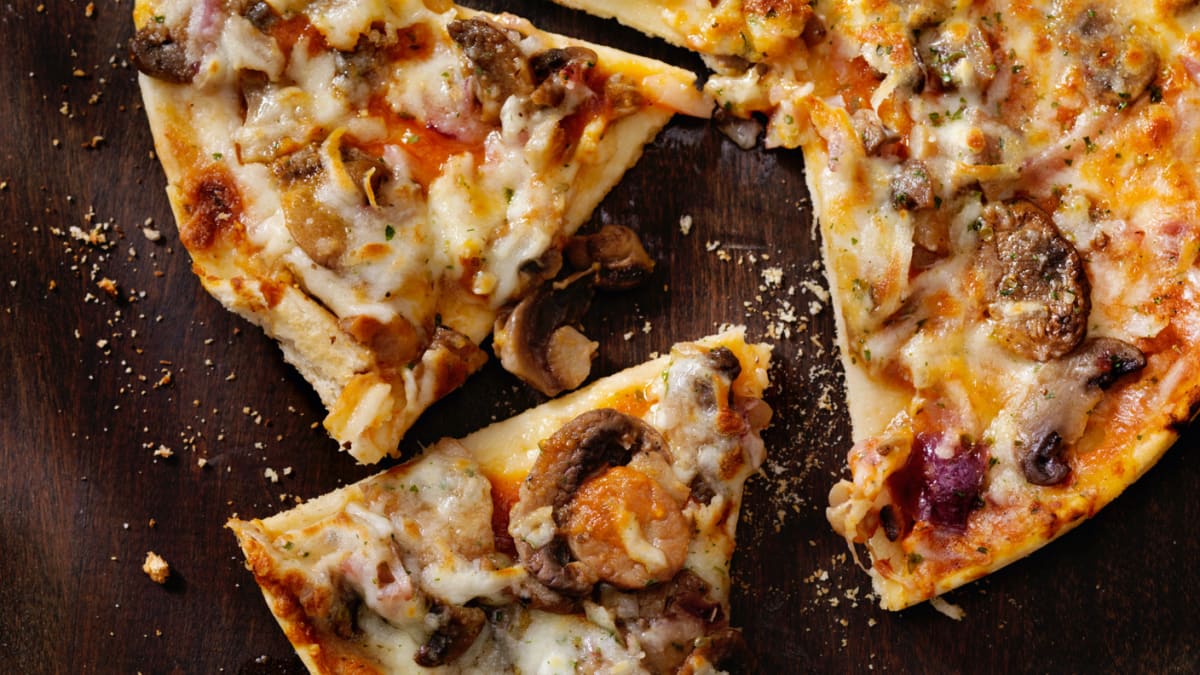 thin crust pizza